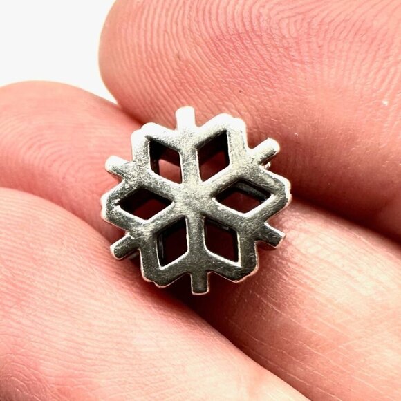 Pandora Snowflake Charm 925 ALE Sterling Silver Holiday Winter Christmas - Picture 1 of 3